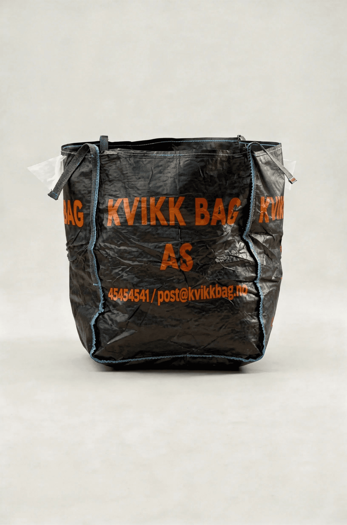 Avfallssekker og storsekker for oppussing, hageavfall og rydding